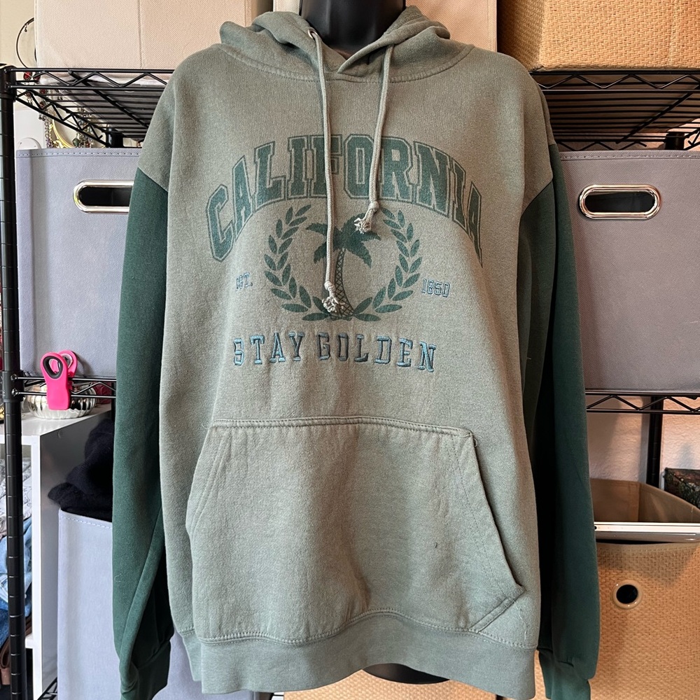 California 'Stay Golden' Green Hoodie - Men's Sweatshirt